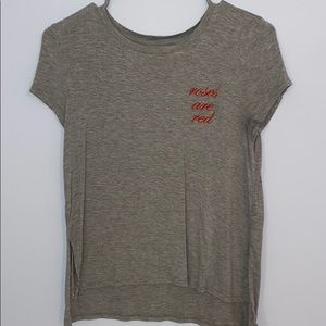 short sleeve shirt with “roses are red” embroidery